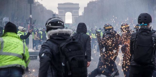 chalecos amarillos 1.jpg